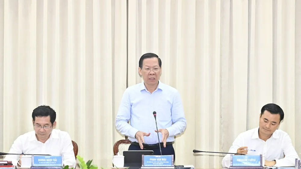 Kinh tế TPHCM tăng trưởng 6,46% trong 6 tháng đầu năm 2024
