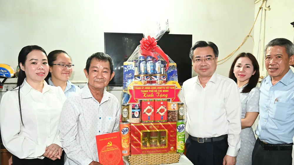 Đồng chí Nguyễn Thanh Nghị: TPHCM tiếp tục nỗ lực làm tốt chính sách đền ơn đáp nghĩa