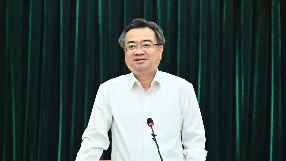 Đồng chí Nguyễn Thanh Nghị kết luận buổi làm việc với Ban Thường vụ Đảng ủy các phường