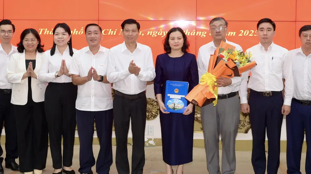 Đảng ủy Đoàn ĐBQH và HĐND TPHCM thành lập 6 chi bộ