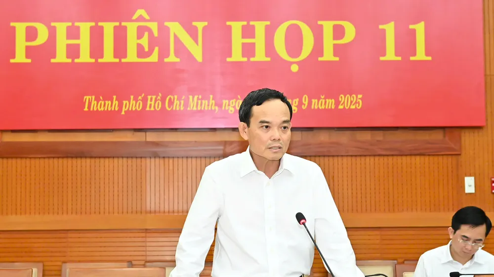 Không để lọt vào cấp ủy khóa mới cán bộ suy thoái