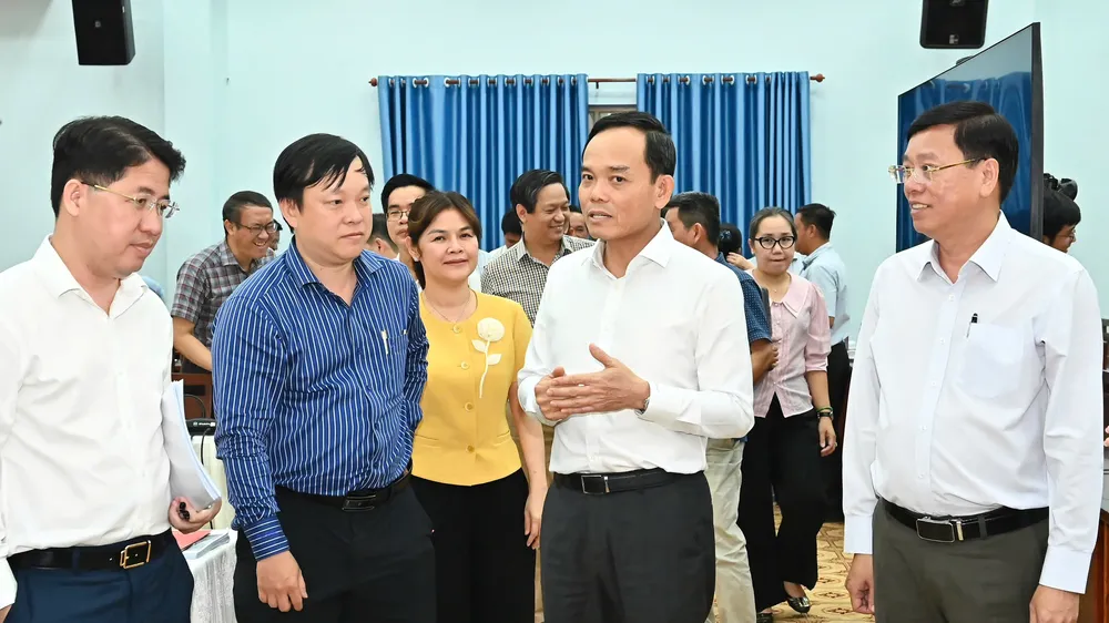 Bí thư Thành ủy TPHCM Trần Lưu Quang: Các đồng chí cứ nhắn tin đến số điện thoại tôi, tôi hứa sẽ chuyển sự việc đến đúng địa chỉ cần giải quyết 