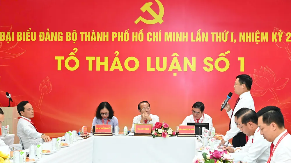 Đại biểu đề xuất giải pháp toàn diện về giải quyết kẹt xe, ô nhiễm và ngập nước