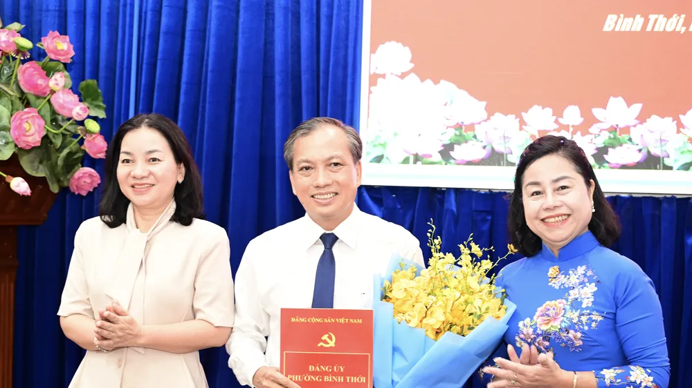 Ban Thường vụ Thành ủy TPHCM công bố quyết định cán bộ tại phường Bình Thới