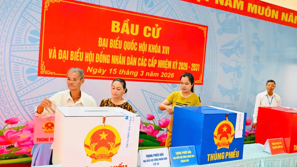 Mỗi lá phiếu là sự trao gửi niềm tin và khát vọng phát triển thành phố