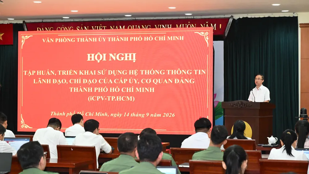 Phó Bí thư Thành ủy TPHCM Đặng Minh Thông phát biểu chỉ đạo hội nghị tập huấn, triển khai sử dụng hệ thống iCPV-TPHCM