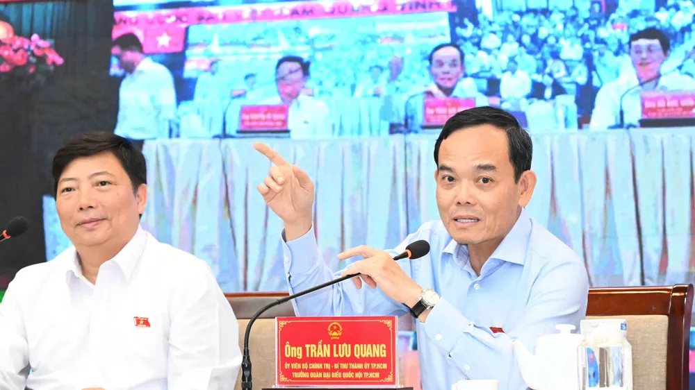 Cử tri TPHCM kiến nghị sớm đưa Luật Phát triển đô thị vào cuộc sống