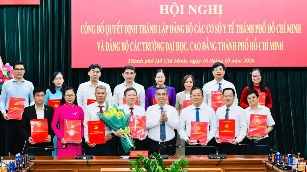 Thành lập Đảng bộ các cơ sở y tế TPHCM và Đảng bộ các trường đại học, cao đẳng TPHCM