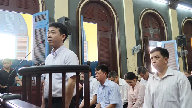 Xét xử phúc thẩm vụ VN Pharma: Bắt tạm giam 2 bị cáo Nguyễn Minh Hùng và Võ Mạnh Cường