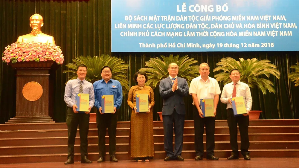 TPHCM công bố bộ sách về Mặt trận, Liên minh và Chính phủ Cách mạng