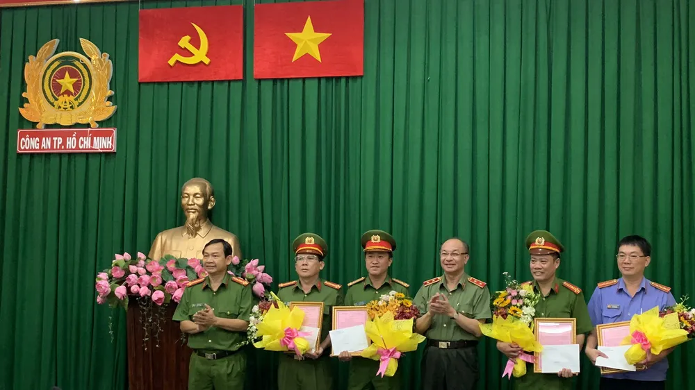 Khen thưởng các đơn vị điều tra, phá án vụ Alibaba
