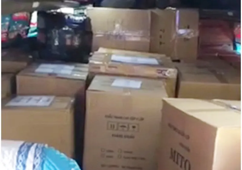 Thu giữ hơn 400.000 khẩu trang không có hóa đơn chứng từ