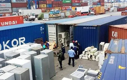 Khai sai hàng hóa để buôn lậu hàng tỷ đồng