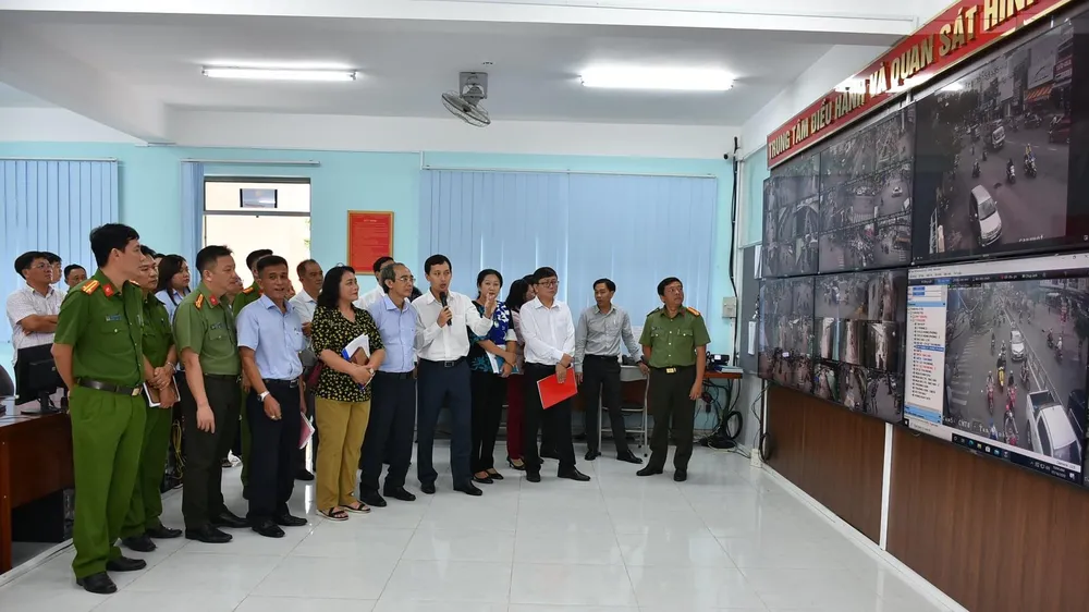 Quận 10 ra mắt Trung tâm điều hành và quan sát hình ảnh an ninh trật tự