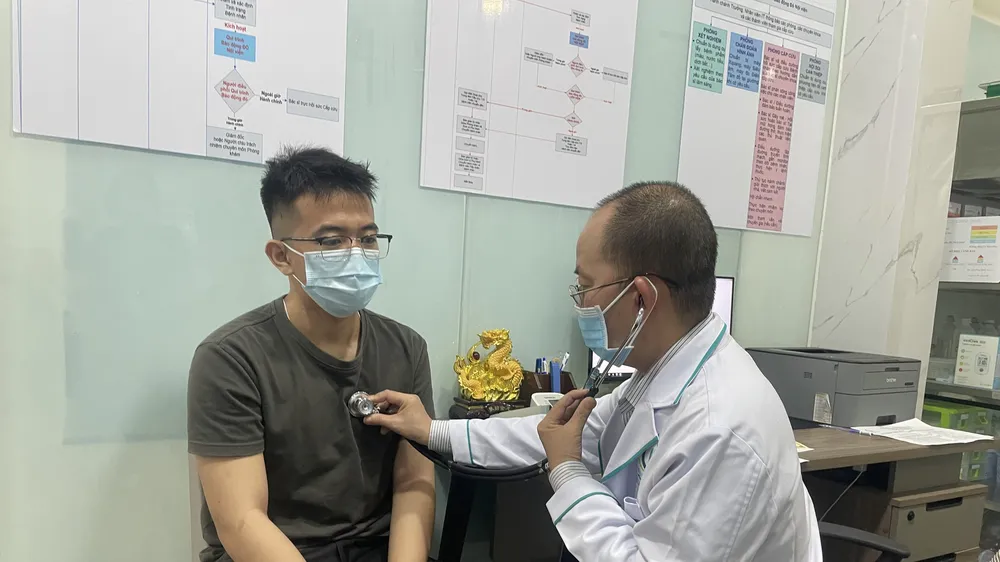 Khám sức khỏe hậu Covid-19 cho người dân có hoàn cảnh khó khăn