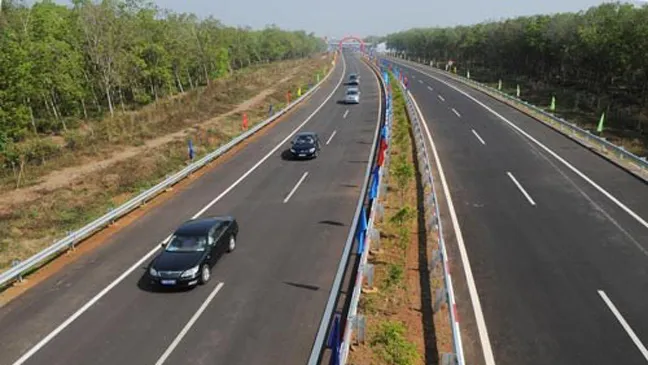 Thường vụ Quốc hội họp phiên đặc biệt cho ý kiến về cao tốc Bắc – Nam