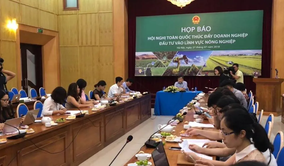Toàn cảnh buổi họp báo 