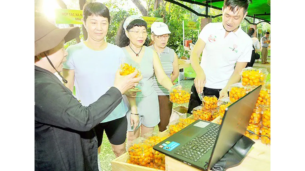 Mở chợ nông sản điện tử cần làm gì?