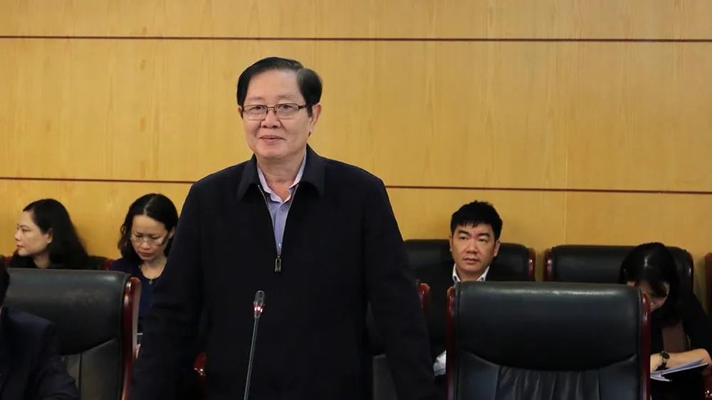Bộ trưởng Bộ Nội vụ Lê Vĩnh Tân, Tổ trưởng Tổ công tác phát biểu tại cuộc làm việc với Bộ TN-MT 
