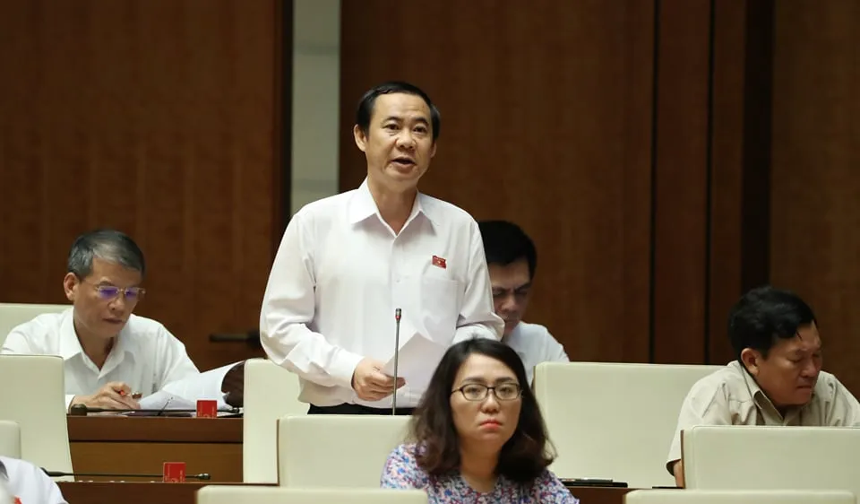 Phó ban Trưởng Ban Nội chính trung ương Nguyễn Thái Học (ĐBQH Phú Yên) phát biểu trong phiên họp chiều ngày 13-6. Ảnh: VIẾT CHUNG