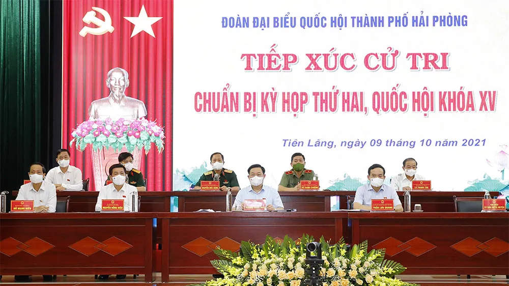 Quang cảnh buổi tiếp xúc 