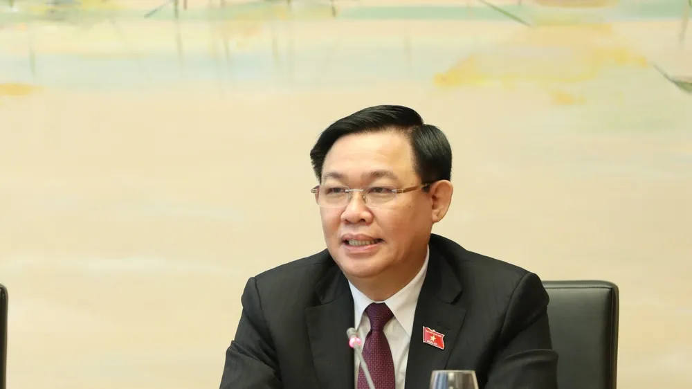 Chủ tịch Quốc hội Vương Đình Huệ phát biểu tại phiên họp tổ 