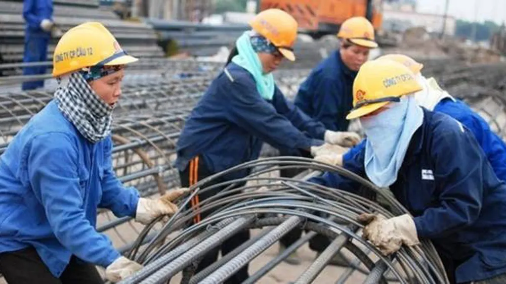 Còn có ý kiến khác nhau về giới hạn số giờ làm thêm của người lao động