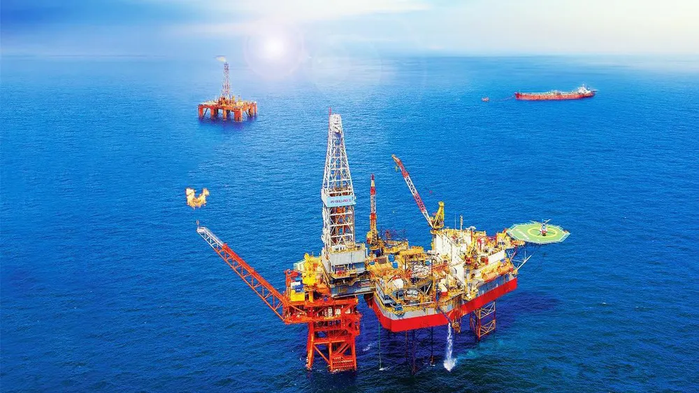 Giá xăng dầu đã tăng mạnh và còn có thể tiếp tục tăng trong ngắn hạn. Ảnh minh hoạ