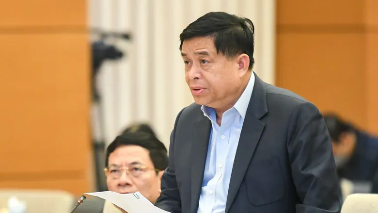 Nhà đầu tư chiến lược vào Khu kinh tế Vân Phong được hưởng nhiều ưu đãi ​