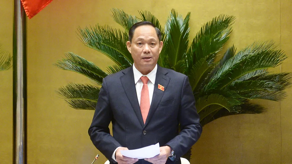 Phó Chủ tịch Quốc hội Trần Quang Phương điều hành phiên họp