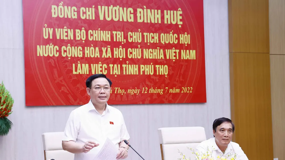 Chủ tịch Quốc hội Vương Đình Huệ phát biểu tại buổi làm việc