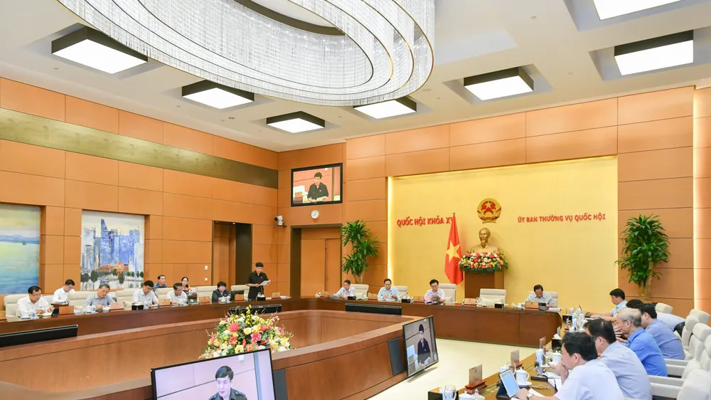 Ủy ban Thường vụ Quốc hội nghe trình bày Tờ trình dự thảo Nghị quyết ban hành Nội quy kỳ họp Quốc hội (sửa đổi)