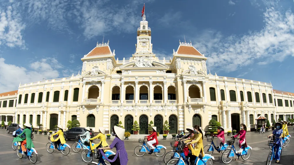 Trụ sở UBND TPHCM, một trong những tác phẩm nhiếp ảnh tham gia triển lãm