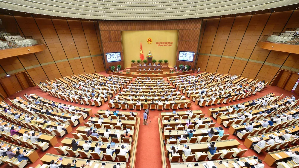 Quốc hội dành trọn vẹn ngày làm việc để thảo luận tại hội trường về dự án Luật Đất đai sửa đổi