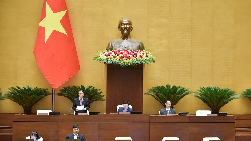 Phó Chủ tịch Quốc hội Nguyễn Đức Hải điều hành phiên họp. Ảnh: VIẾT CHUNG 