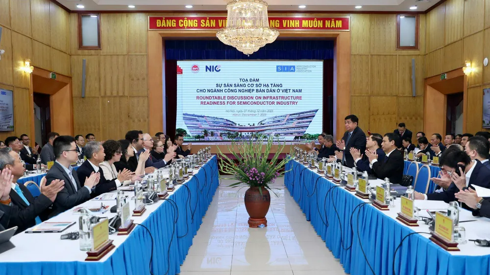 Quang cảnh cuộc tọa đàm 