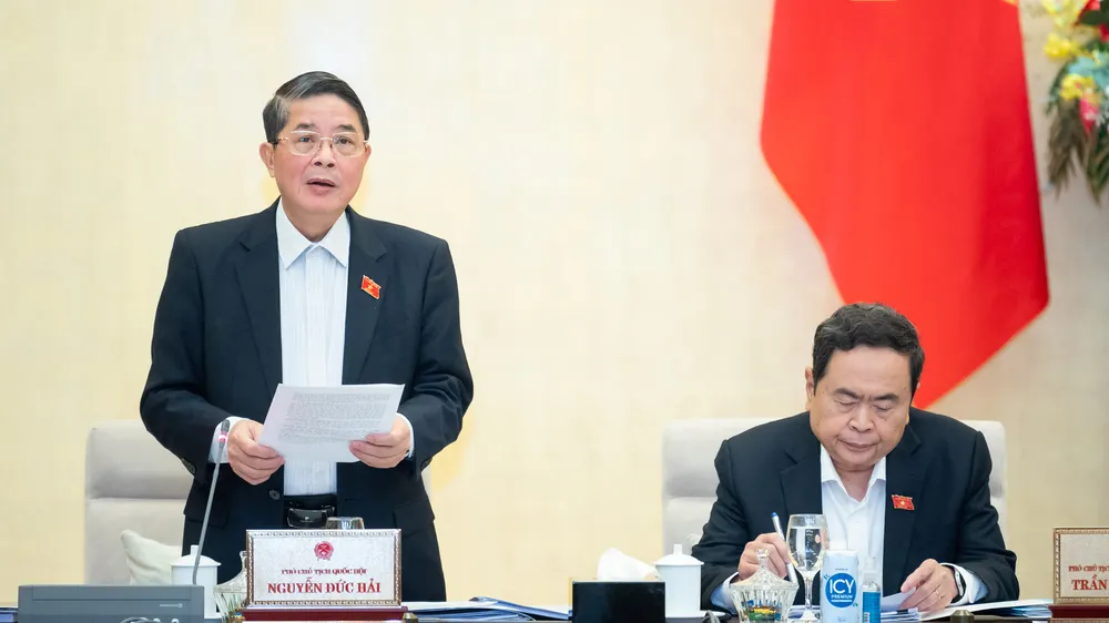 Phó Chủ tịch Quốc hội Nguyễn Đức Hải phát biểu kết luận nội dung về phân bổ vốn đầu tư công