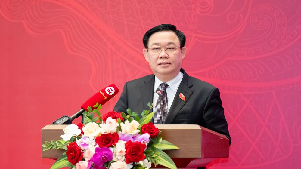 Chủ tịch Quốc hội Vương Đình Huệ phát biểu bế mạc hội nghị. Ảnh: QUANG PHÚC