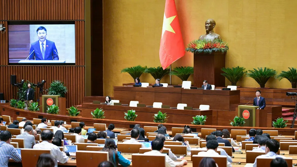 Quảng cảnh hội trường Diên Hồng. Ảnh: VIẾT CHUNG 