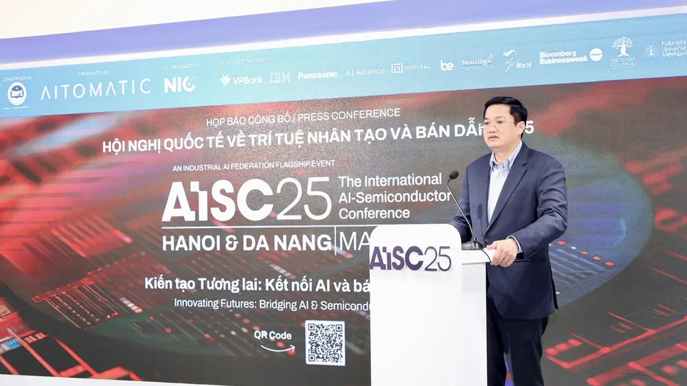 Thứ trưởng Bộ KH-ĐT Nguyễn Đức Tâm phát biểu tại sự kiện 