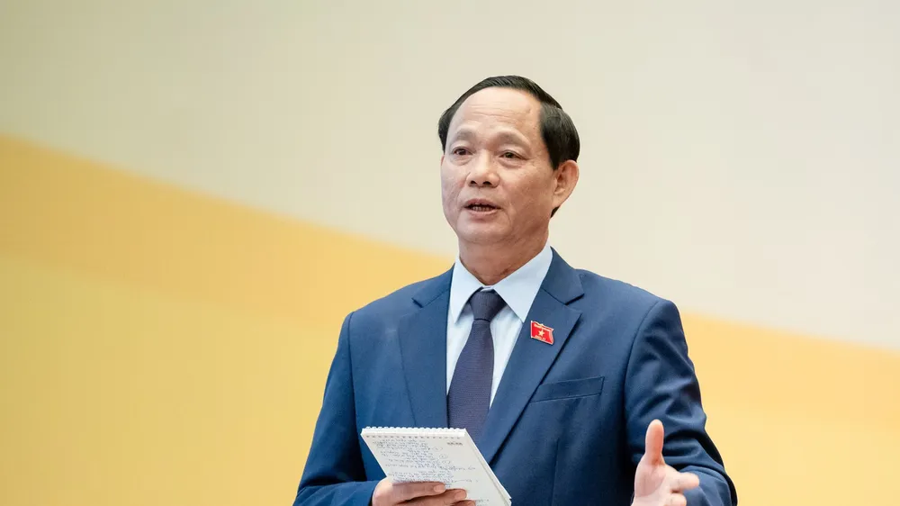 Phó Chủ tịch Quốc hội, Thượng tướng Trần Quang Phương dự và chỉ đạo phiên họp