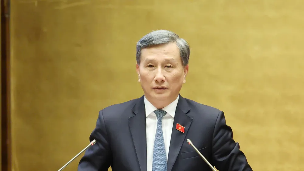 Chủ nhiệm Ủy ban Khoa học, Công nghệ và Môi trường Lê Quang Huy báo cáo về Luật Hóa chất (sửa đổi). Ảnh: QUANG PHÚC