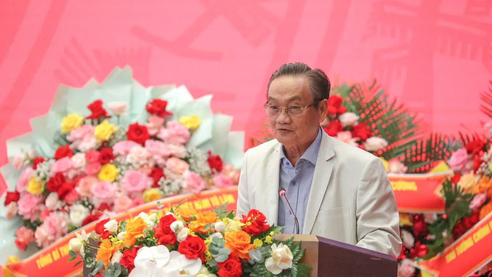 TS Trần Du Lịch phát biểu tại Diễn đàn. Ảnh: HỒ LONG