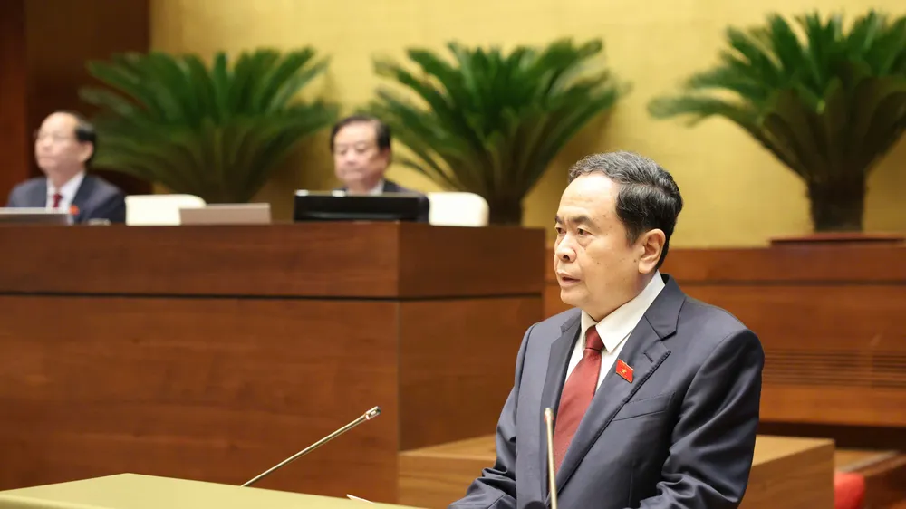 Chủ tịch Quốc hội Trần Thanh Mẫn trình bày dự thảo báo cáo công tác nhiệm kỳ khóa XV của Quốc hội, sáng 20-10. Ảnh: QUANG PHÚC