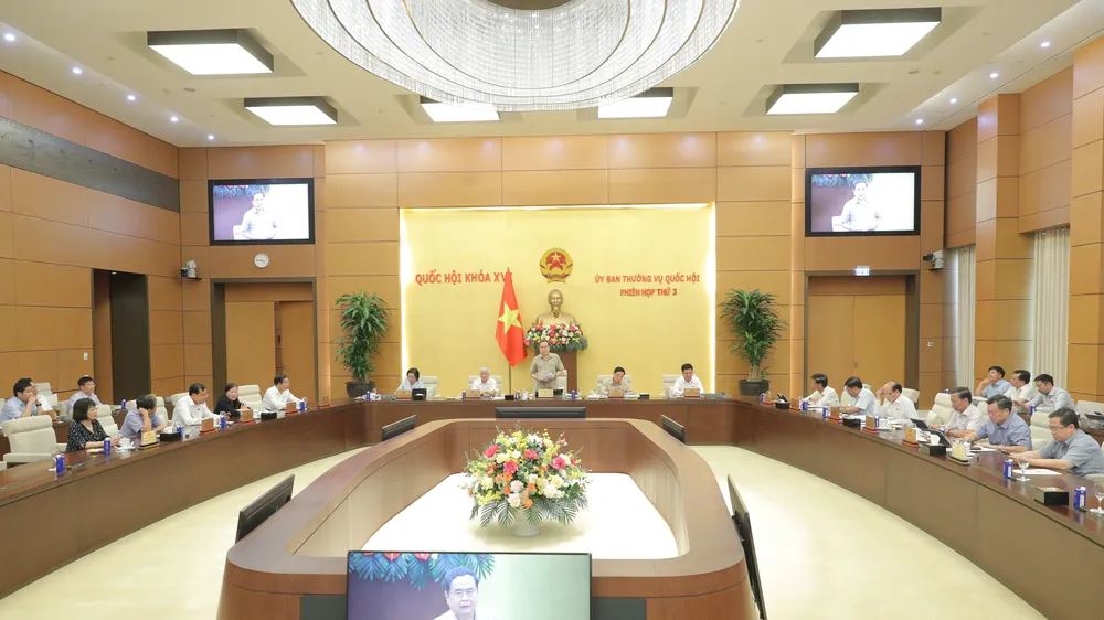 Các phiên họp của Ủy ban Thường vụ Quốc hội diễn ra tại phòng họp Tân Trào, Nhà Quốc hội. Ảnh minh họa