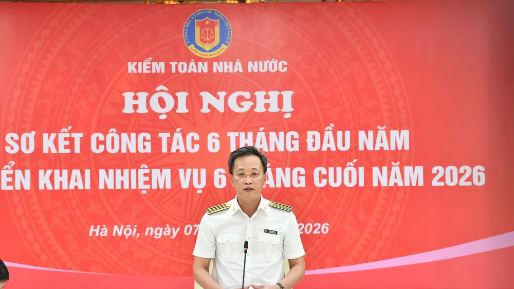 Tổng Kiểm toán Nhà nước Nguyễn Hữu Nghĩa chủ trì hội nghị. Ảnh: CẨM HÀ 