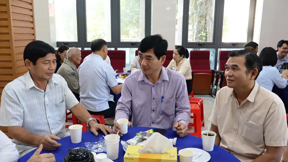 Nhiều góp ý thẳng thắn tại Chương trình cà phê sáng