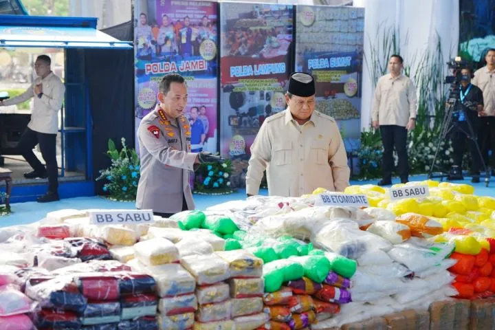 Indonesia báo động lạm dụng ma túy qua thuốc lá điện tử