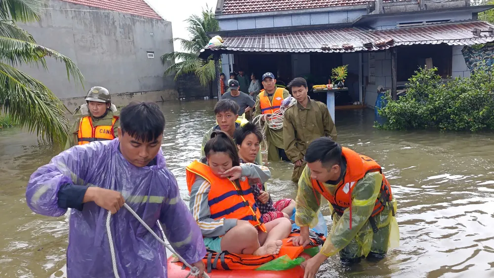 Hà Nội hỏa tốc lên kế hoạch hỗ trợ các tỉnh miền Trung khắc phục hậu quả mưa lũ