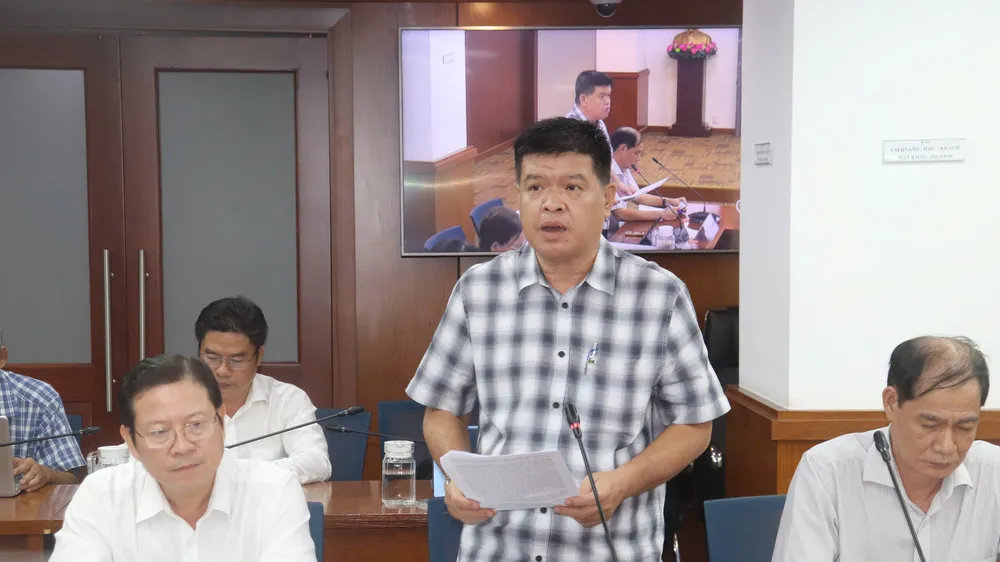 Lãnh đạo Sở GTVT lý giải nguyên nhân thiếu phôi giấy phép lái xe trên địa bàn TPHCM